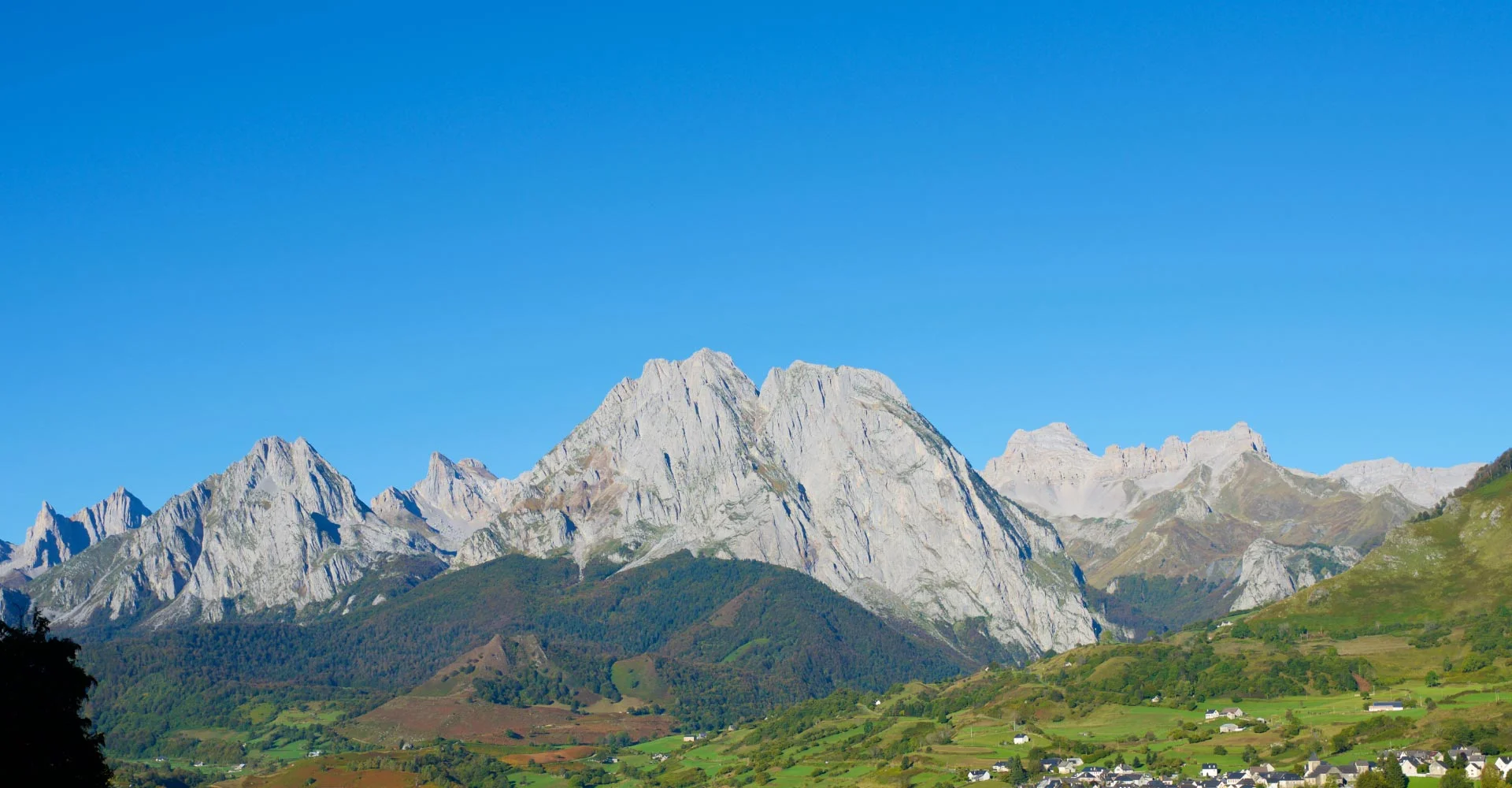 Our selection of spring & summer stays