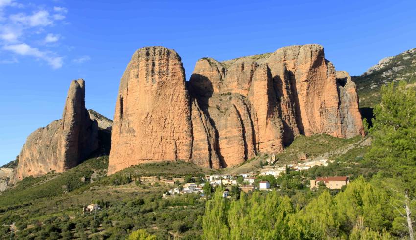 mallos-de-riglos-min.JPG