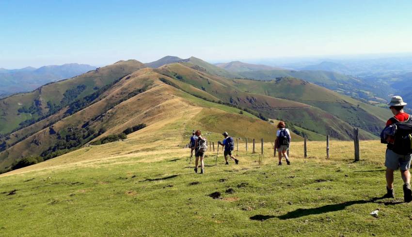 Rando-avec-un-guide-Pyrenees.jpg