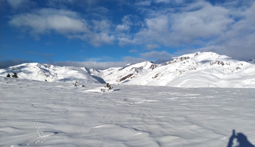 Hiver-Pyrenees-randos-raquettes.jpg