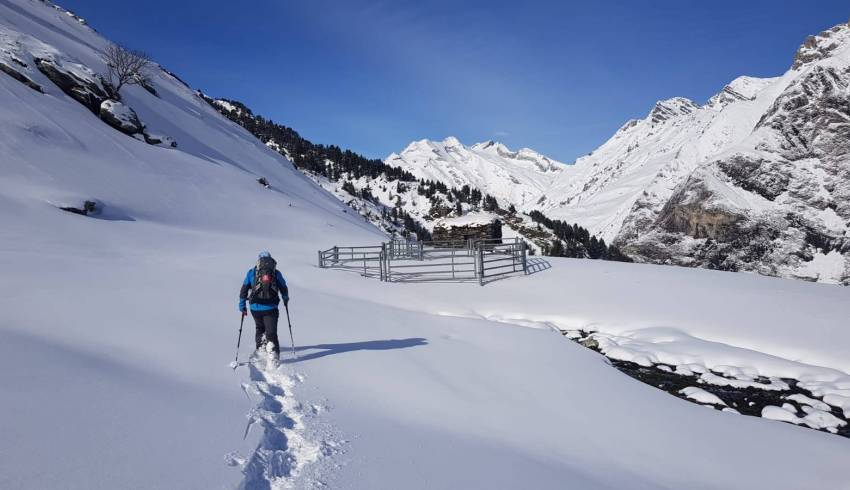 Raquettes-Cauterets-sejour-accompagne.jpg