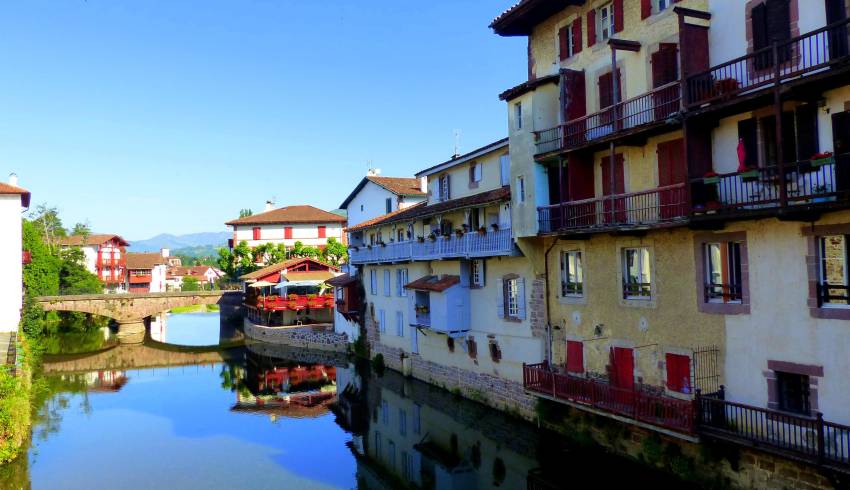 St-Jean-Pied-de-port,-pays-basque,-rando-et-yoga.JPG